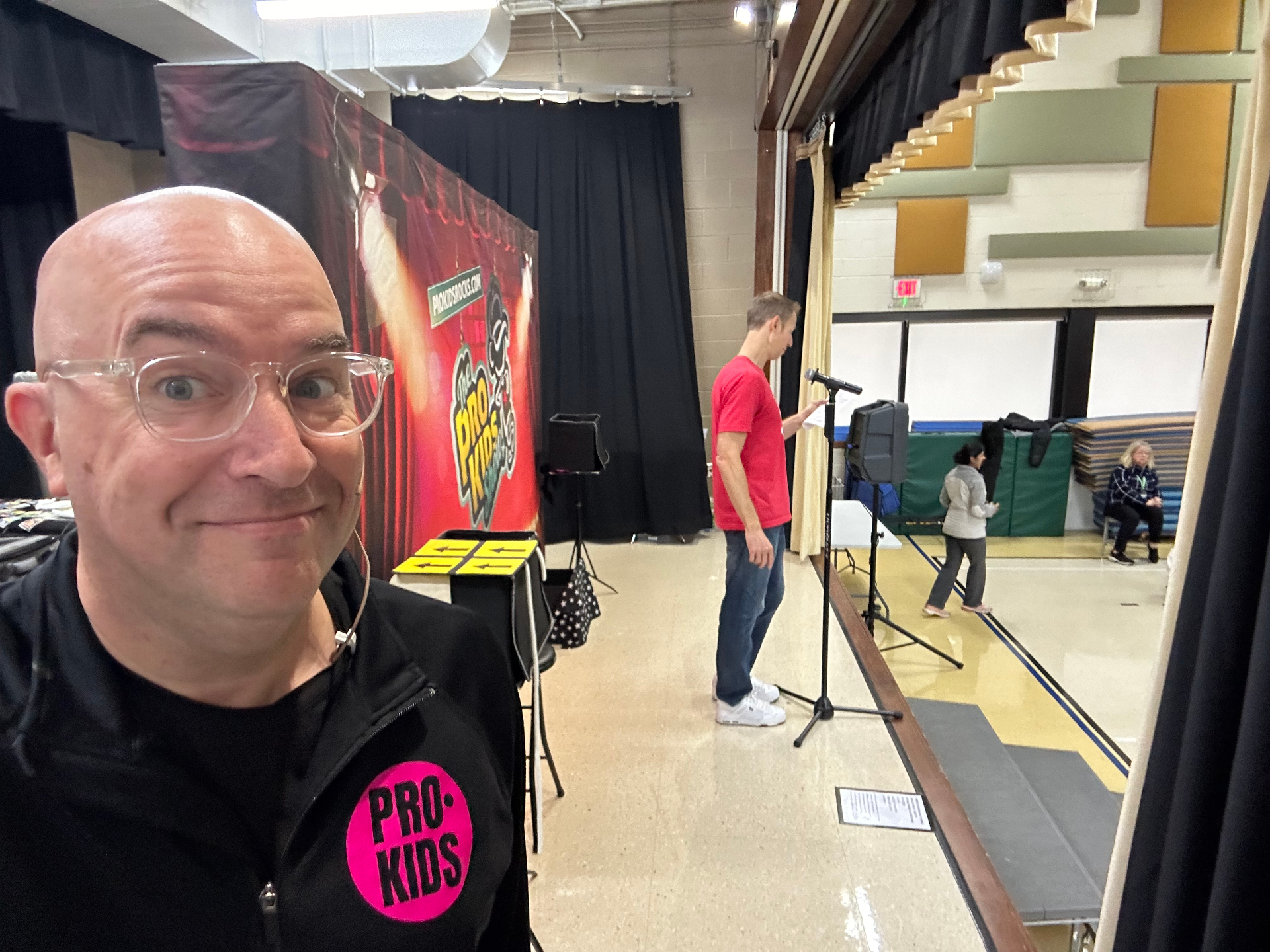 Matt Wilhelm introducing The Pro-Kids Show at Prairie Elementary